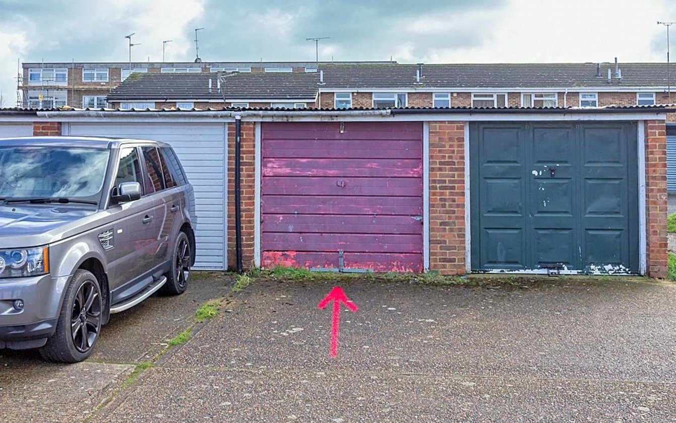 2 Bedroom house for sale in Simpson Road, Sittingbourne, Kent, ME10