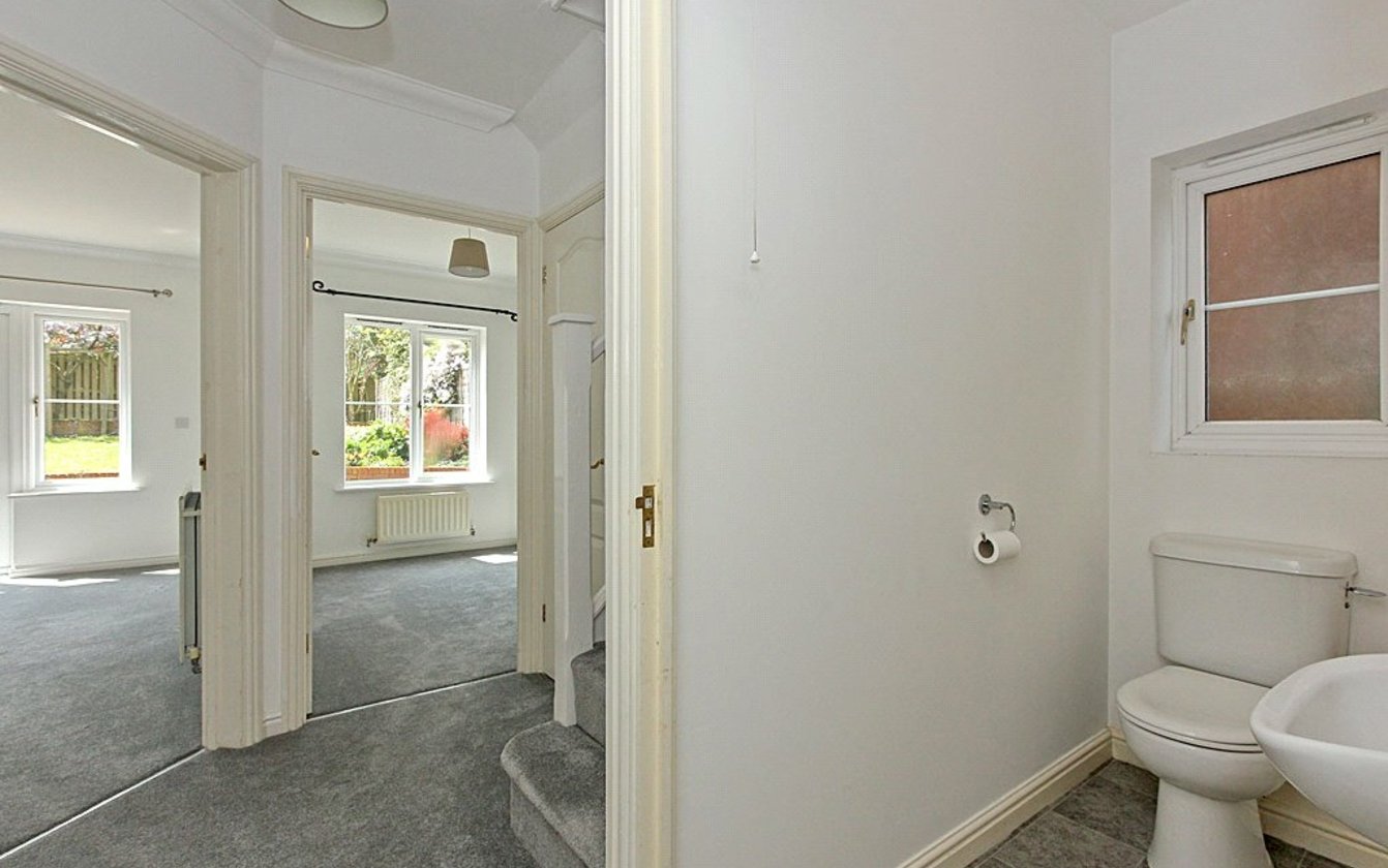Scoones Close, Bapchild, Sittingbourne, Kent, ME9, 5152, image-13 - Quealy & Co