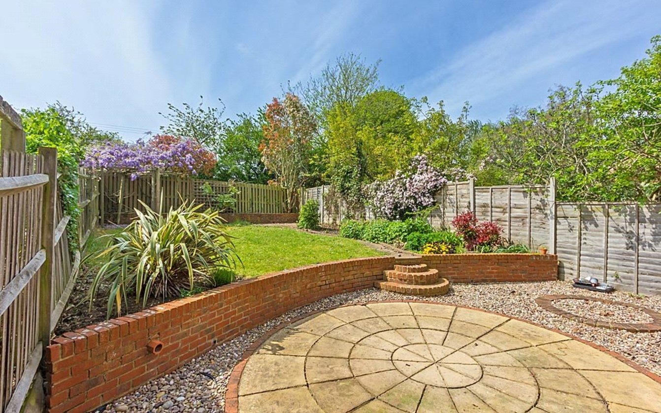 Scoones Close, Bapchild, Sittingbourne, Kent, ME9, 5152, image-2 - Quealy & Co