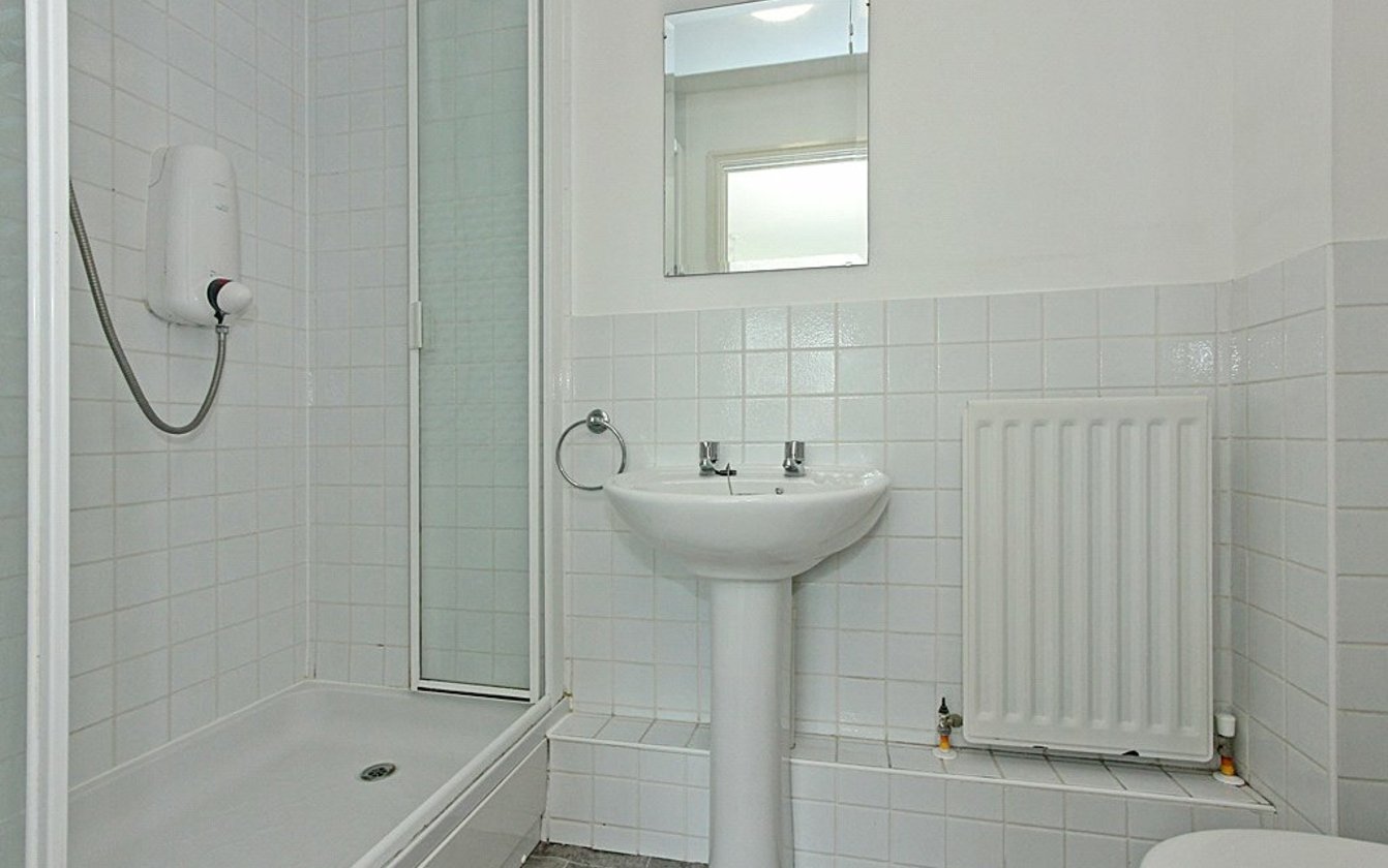 Scoones Close, Bapchild, Sittingbourne, Kent, ME9, 5152, image-15 - Quealy & Co