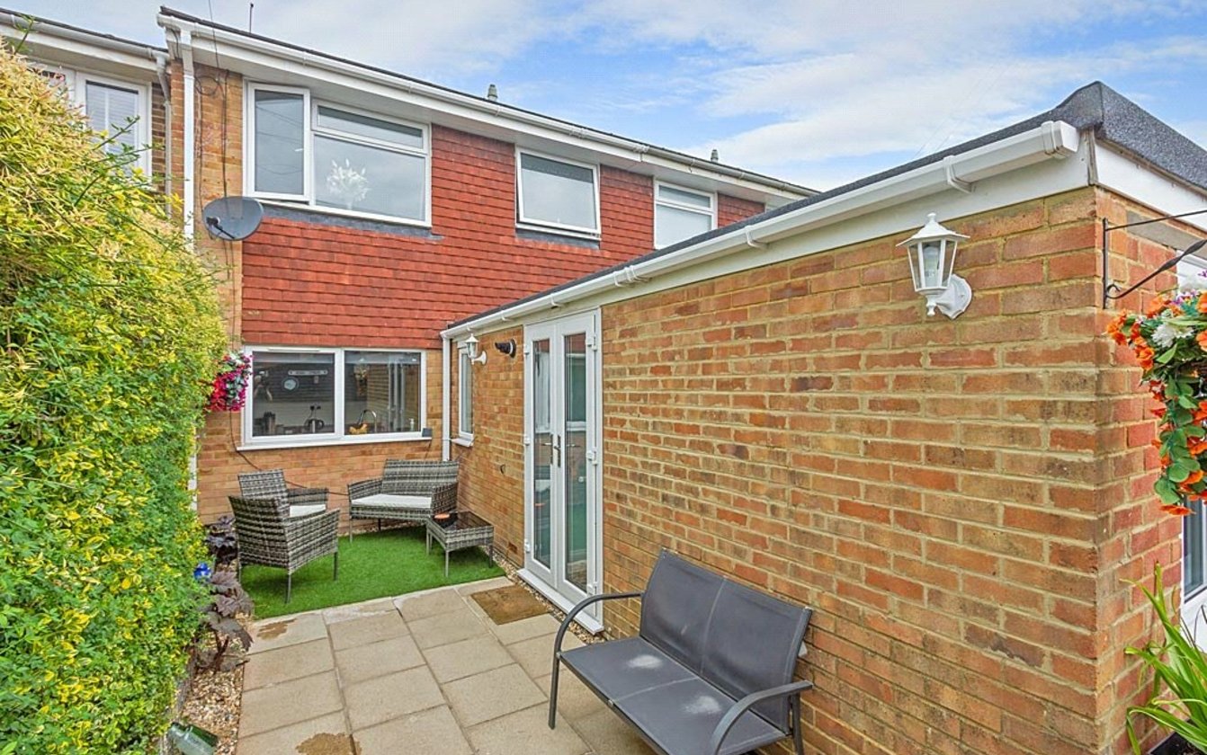 3 Bedroom house for sale in Honeyball Walk, Teynham, Sittingbourne