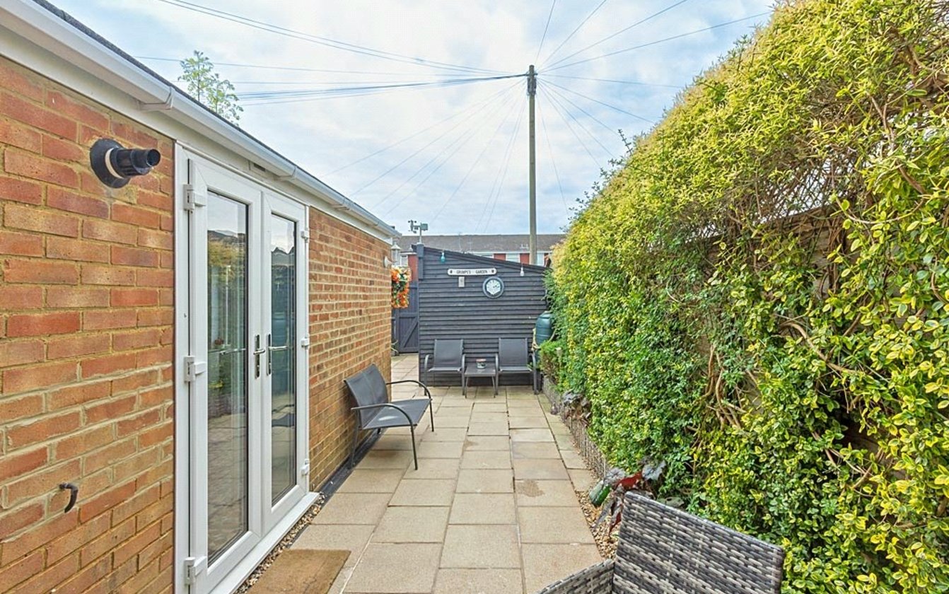 3 Bedroom house for sale in Honeyball Walk, Teynham, Sittingbourne