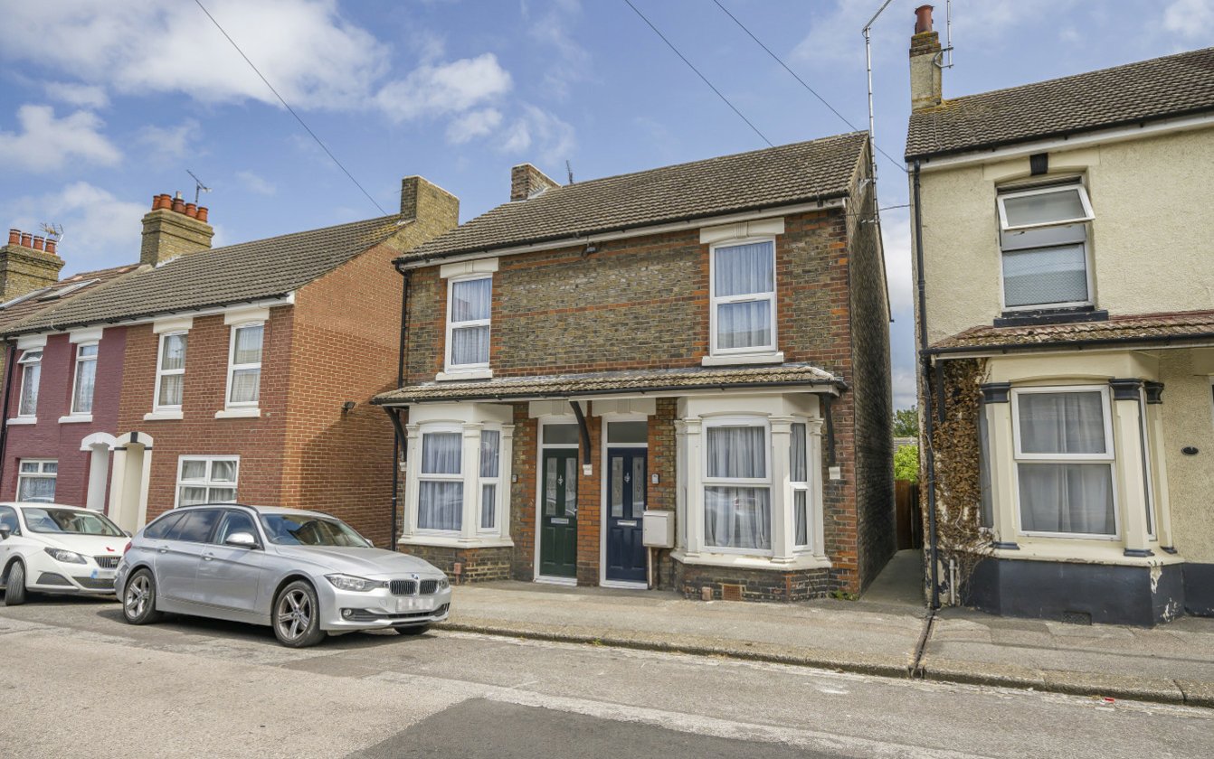 Victoria Road, Sittingbourne, Kent, ME10, 5214, image-17 - Quealy & Co