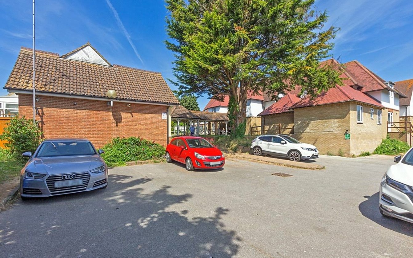 Walnut Tree Drive, Sittingbourne, Kent, ME10, 5247, image-14 - Quealy & Co