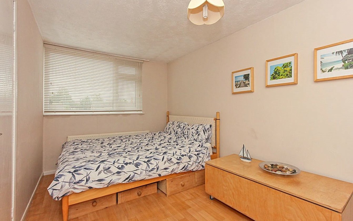 4 Bedroom bungalow for sale in Chegworth Gardens, Tunstall