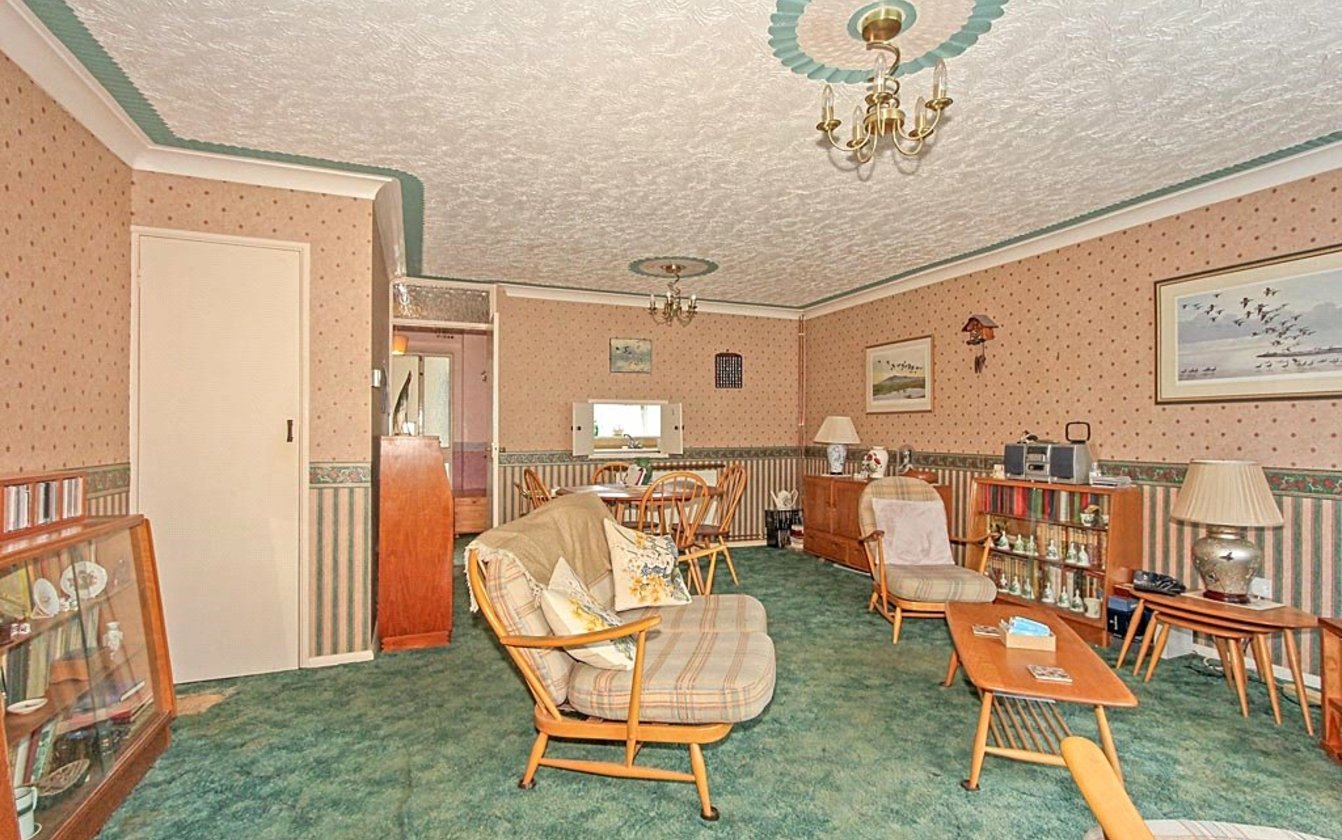 3 Bedroom house for sale in Honeyball Walk, Teynham, Sittingbourne