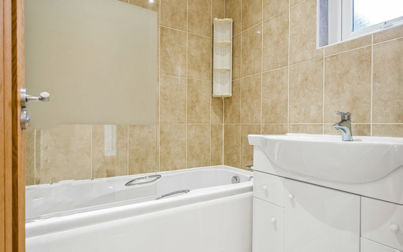 Farm Crescent, Sittingbourne, Kent, ME10, 5393, image-8 - Quealy & Co