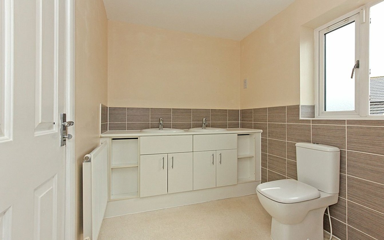 Helen Thompson Close, Iwade, Sittingbourne, Kent, ME9, 5470, image-10 - Quealy & Co
