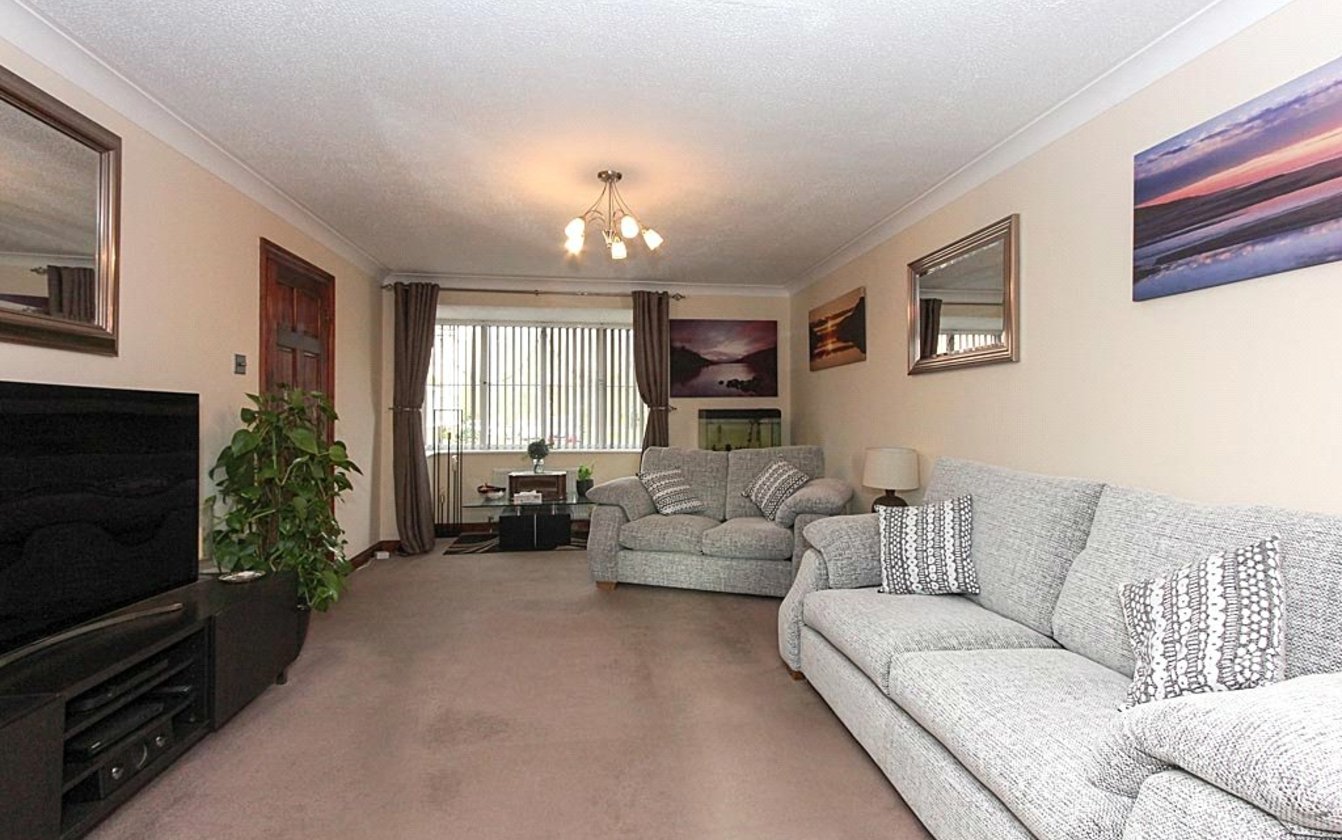 Yeates Drive, Kemsley, Sittingbourne, Kent, ME10, 5489, image-4 - Quealy & Co