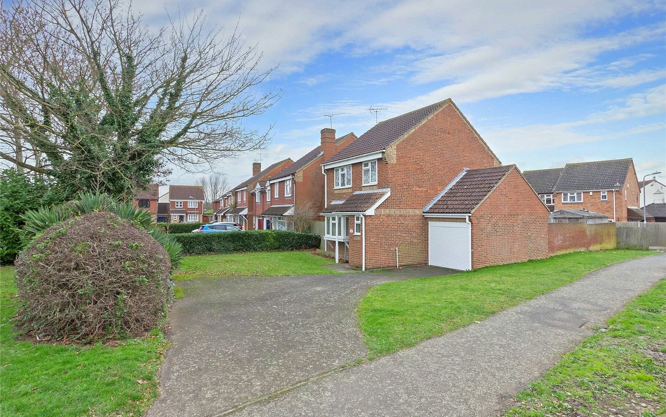 Beauvoir Drive, Kemsley, Sittingbourne, Kent, ME10, 5525, image-1 - Quealy & Co