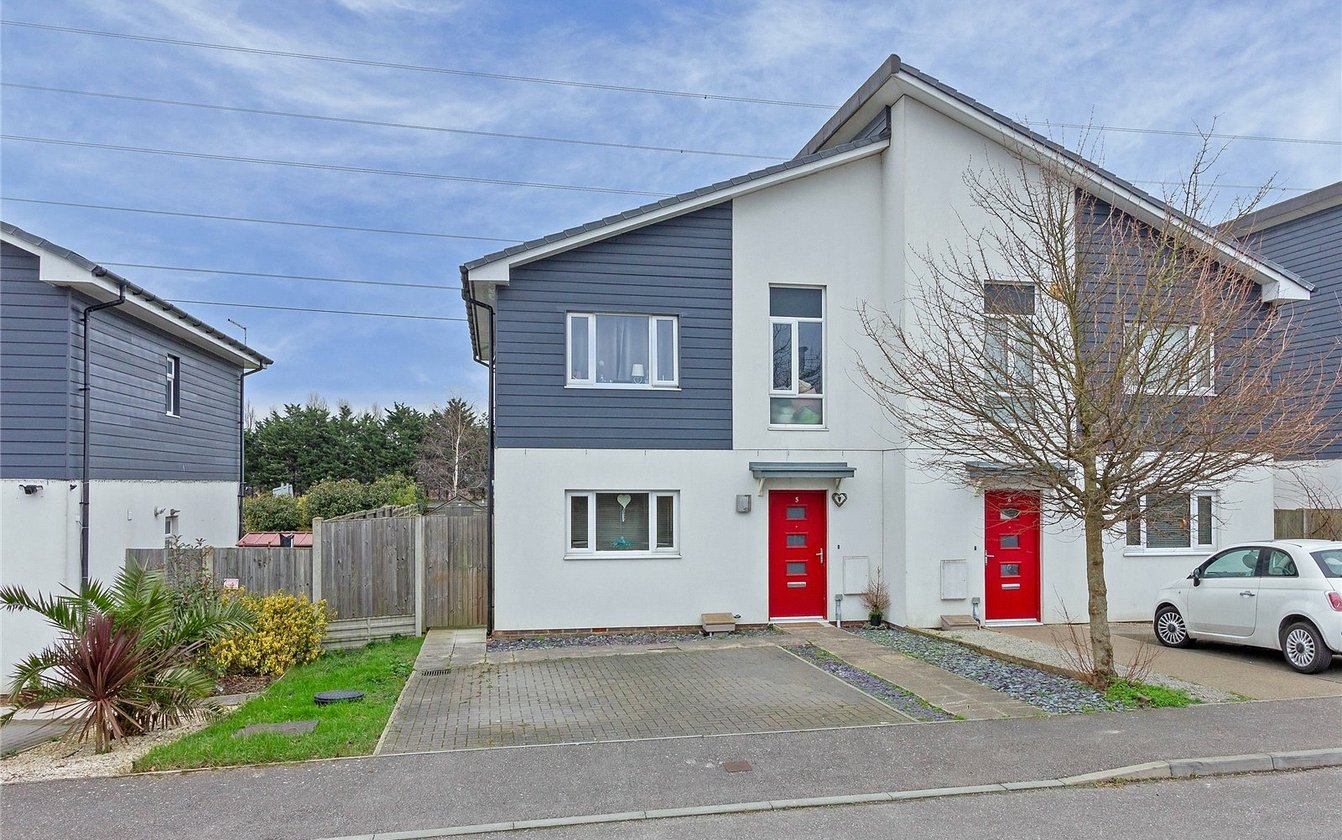 Bale Grove, Kemsley, Sittingbourne, Kent, ME10, 5553, image-1 - Quealy & Co
