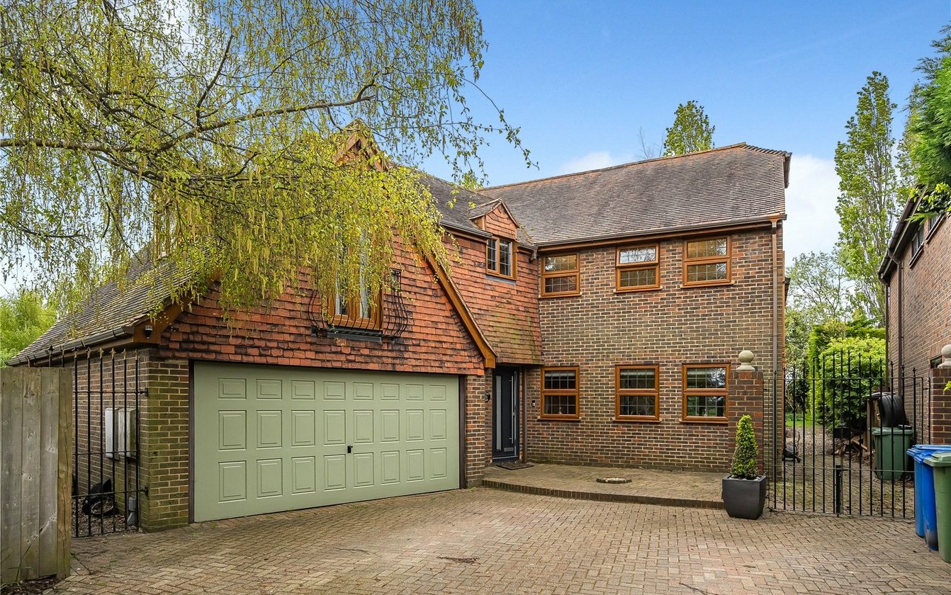 Barn Close, Sittingbourne, Kent, ME9, 5703, image-23 - Quealy & Co