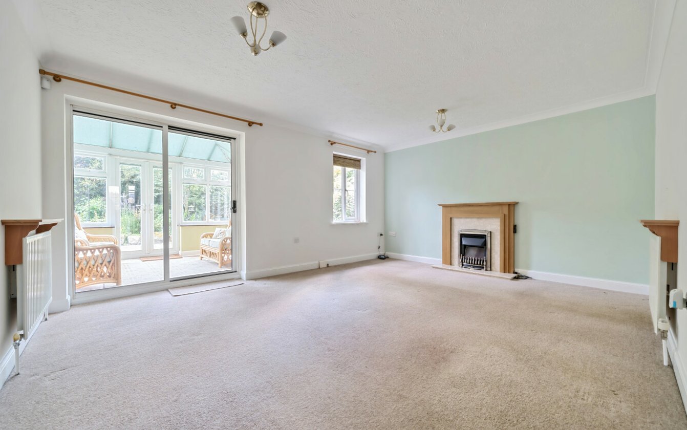 Mansfield Drive, Iwade, Sittingbourne, Kent, ME9, 5753, image-2 - Quealy & Co