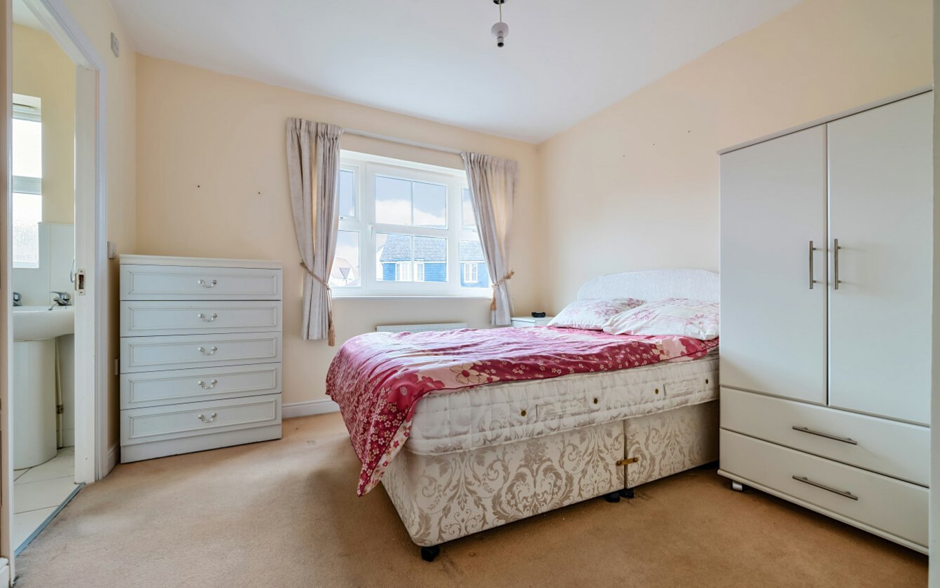 Crocus Drive, Sittingbourne, Kent, ME10, 5773, image-6 - Quealy & Co