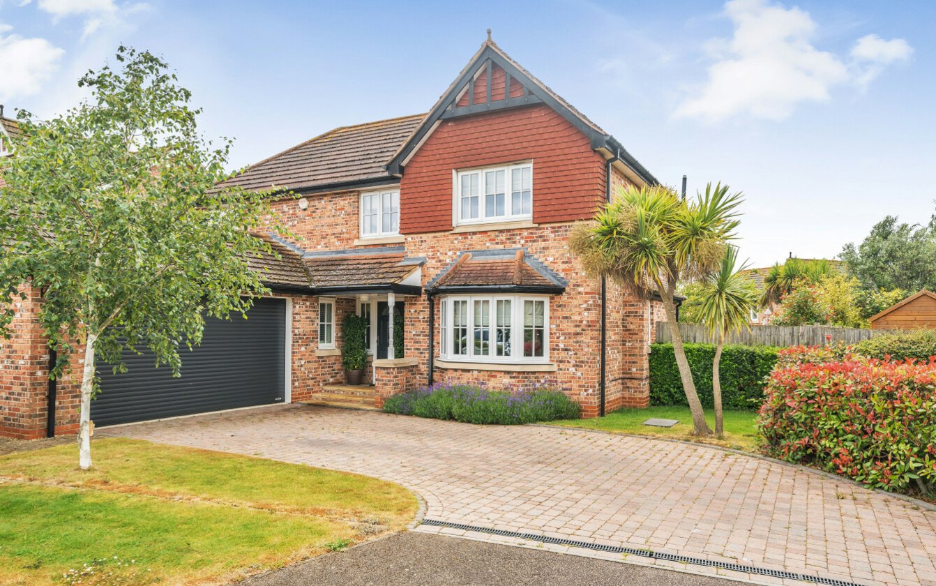 Hunsdon Close, Eastchurch, Sheerness, Kent, ME12, 5804, image-1 - Quealy & Co