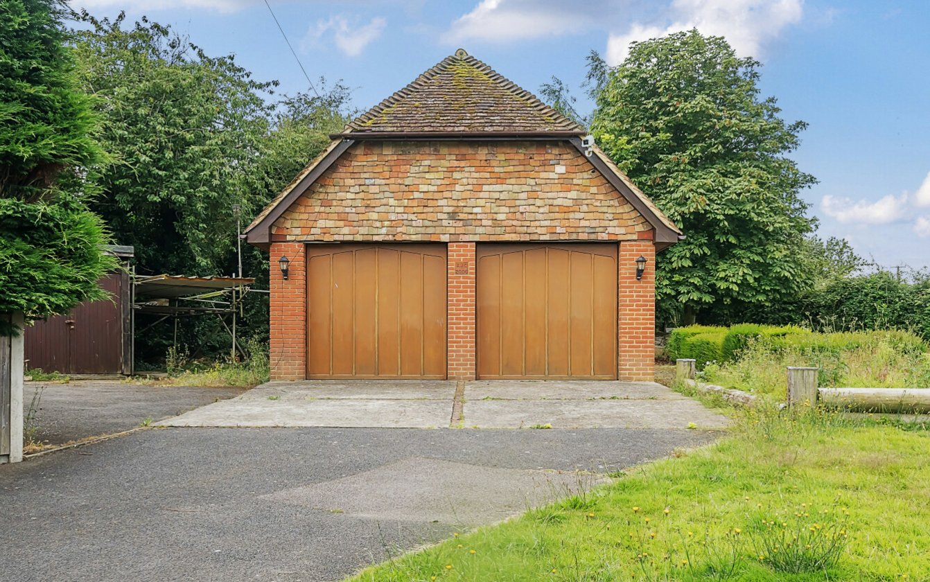 Bexon Lane, Bredgar, Sittingbourne, Kent, ME9, 5808, image-18 - Quealy & Co