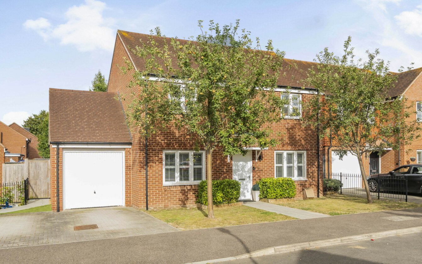 Wyvern Close, Milton Regis, Sittingbourne, Kent, ME10, 5848, image-1 - Quealy & Co