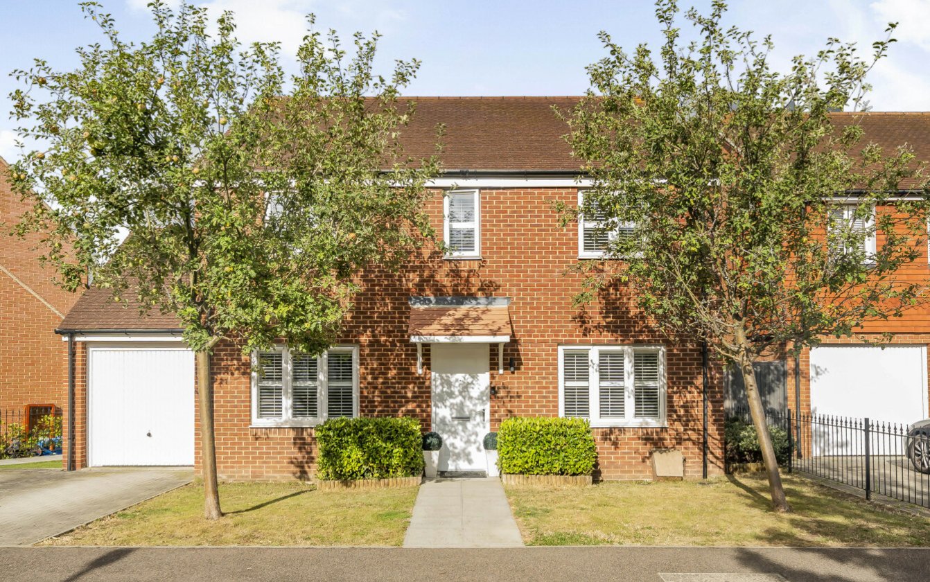 Wyvern Close, Milton Regis, Sittingbourne, Kent, ME10, 5848, image-23 - Quealy & Co