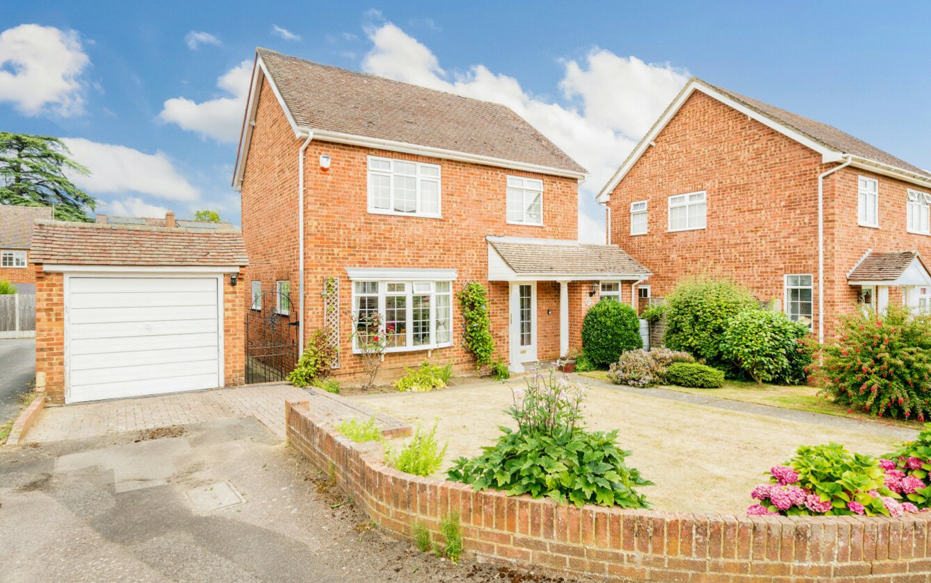 Hanover Close, Sittingbourne, Kent, ME10, 5854, image-1 - Quealy & Co