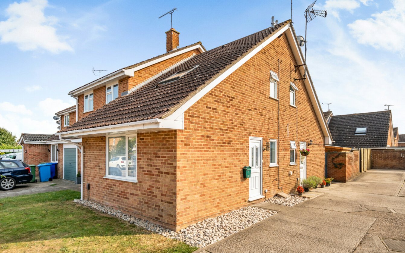 Alexandra Close, Sittingbourne, Kent, ME10, 5872, image-1 - Quealy & Co