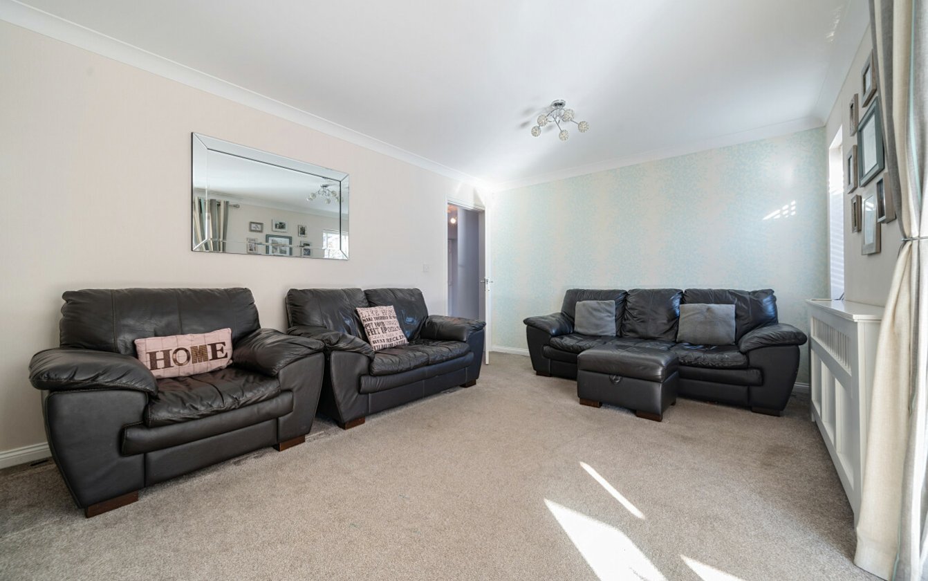 Stangate Drive, Iwade, Sittingbourne, Kent, ME9, 5937, image-11 - Quealy & Co