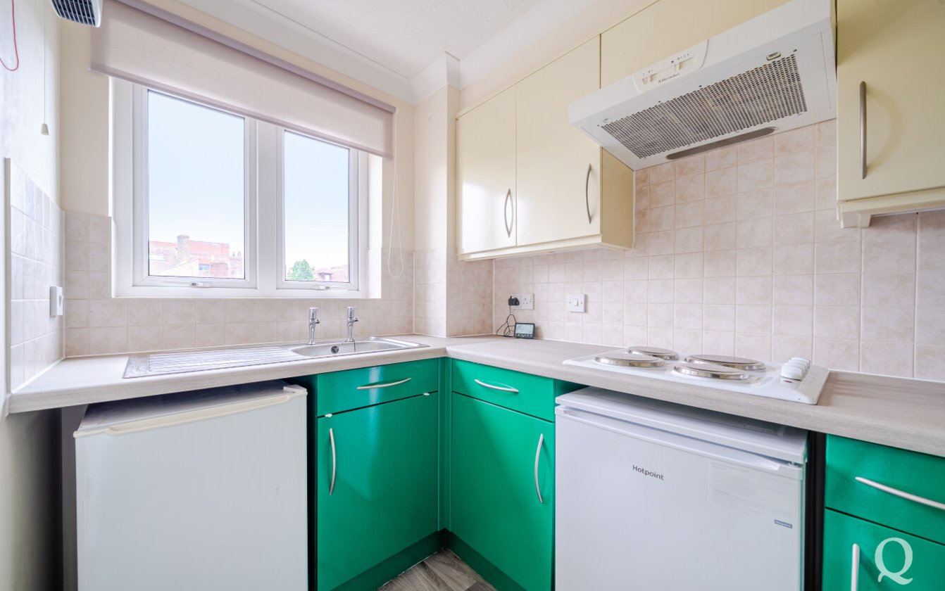 Bell Road, Sittingbourne, Kent, ME10, 6046, image-13 - Quealy & Co
