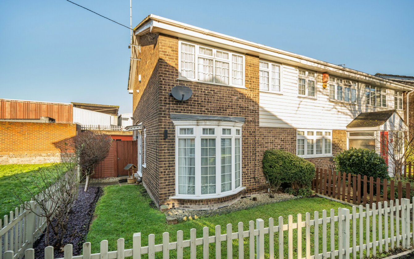 Periwinkle Close, Sittingbourne, Kent, ME10, 6051, image-1 - Quealy & Co