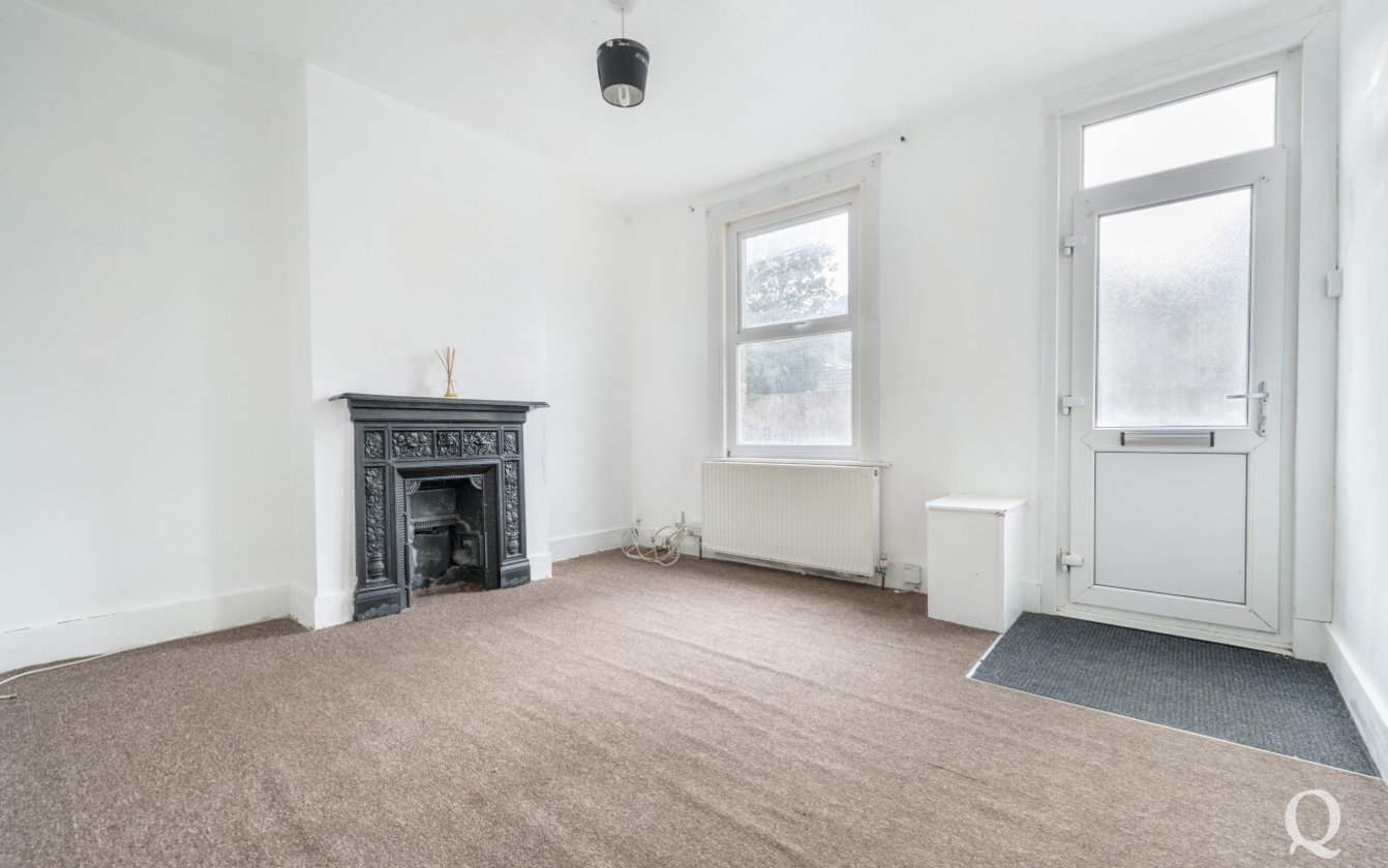 Ufton Lane, Sittingbourne, Kent, ME10, 6085, image-4 - Quealy & Co