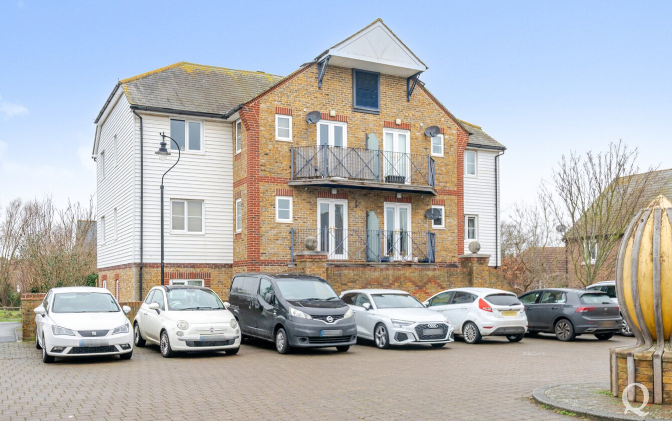 Mansfield Drive, Iwade, Sittingbourne, Kent, ME9, 6127, image-17 - Quealy & Co