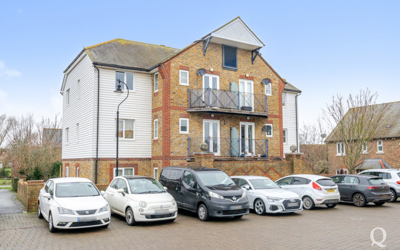 Mansfield Drive, Iwade, Sittingbourne, Kent, ME9, 6127, image-1 - Quealy & Co