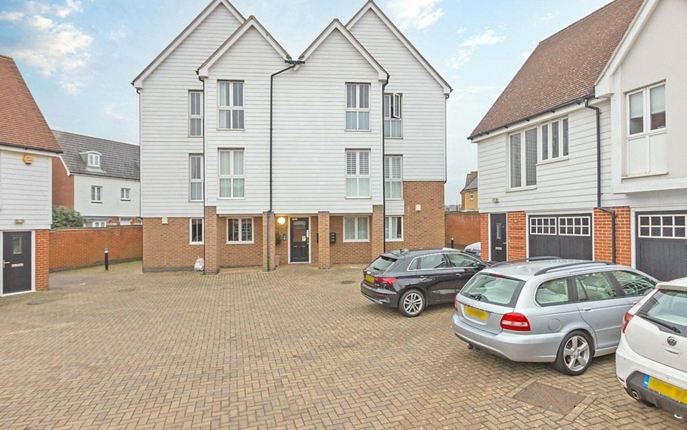 Bluebell Drive, Sittingbourne, Kent, ME10, 6137, image-1 - Quealy & Co
