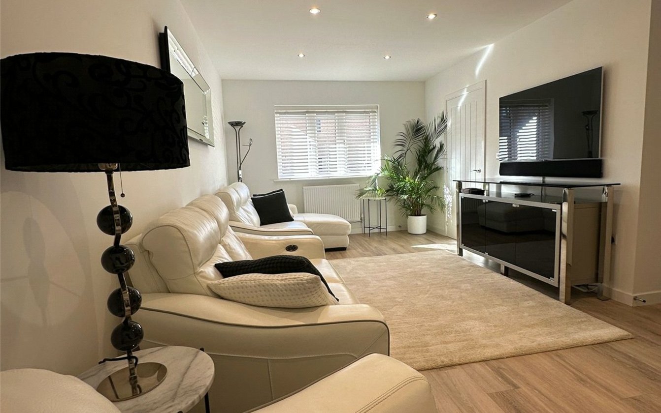 Thomas Stanley Drive, Rainham, Gillingham, Kent, ME8, 6191, image-3 - Quealy & Co