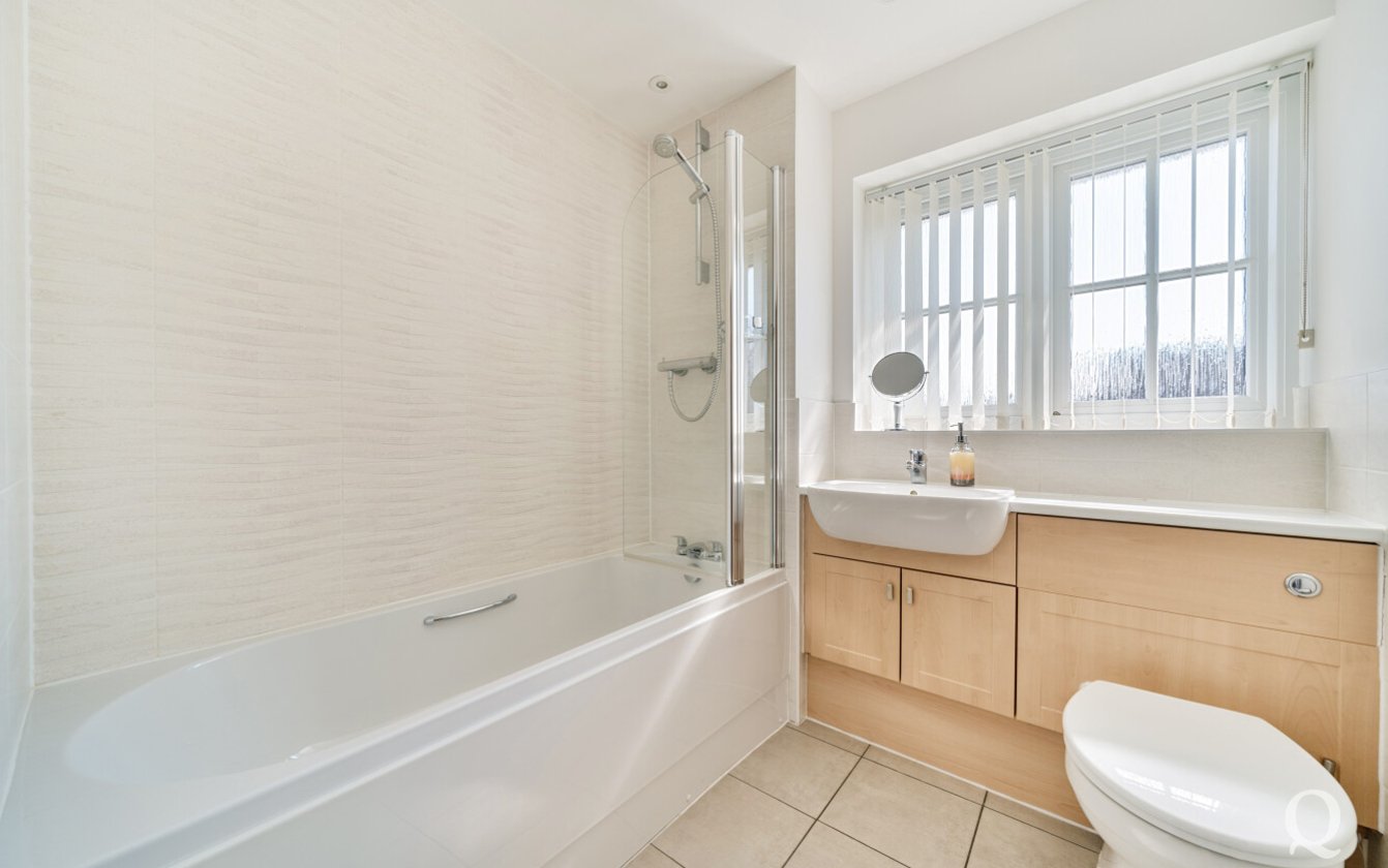 Hustlings Drive, Eastchurch, Sheerness, Kent, ME12, 6239, image-21 - Quealy & Co