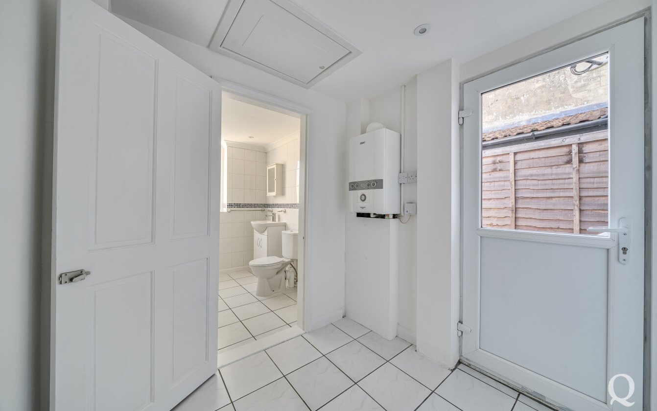 London Road, Teynham, Sittingbourne, Kent, ME9, 6258, image-14 - Quealy & Co