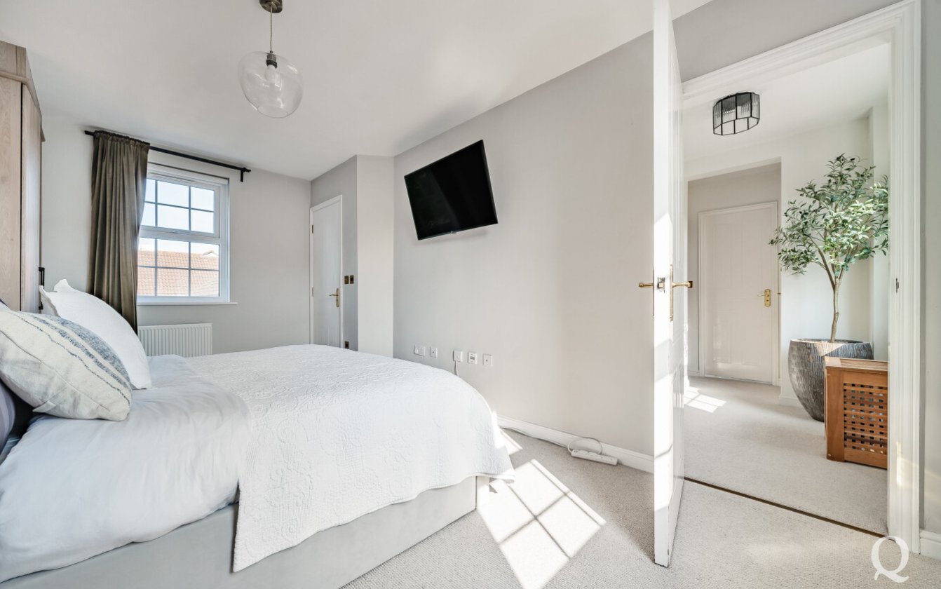 Jacinth Drive, Sittingbourne, Kent, ME10, 6278, image-14 - Quealy & Co