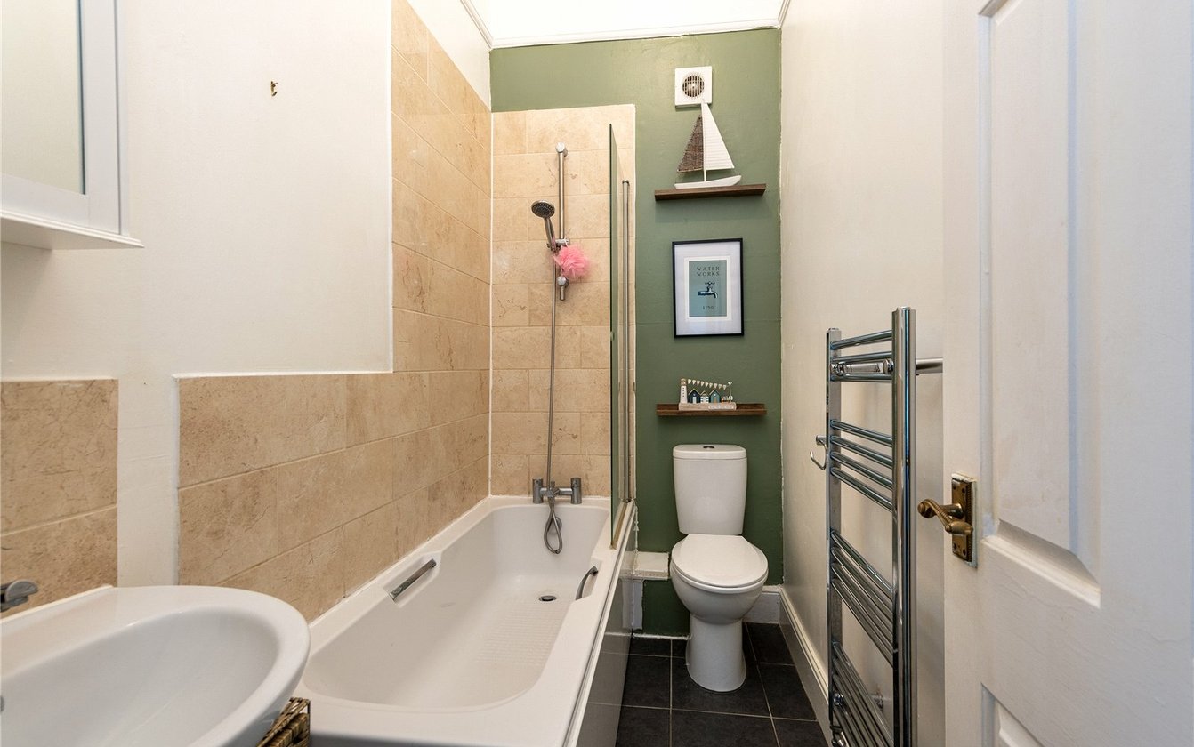 Whitehall Court, Bell Road, Sittingbourne, Kent, ME10, 6324, image-7 - Quealy & Co