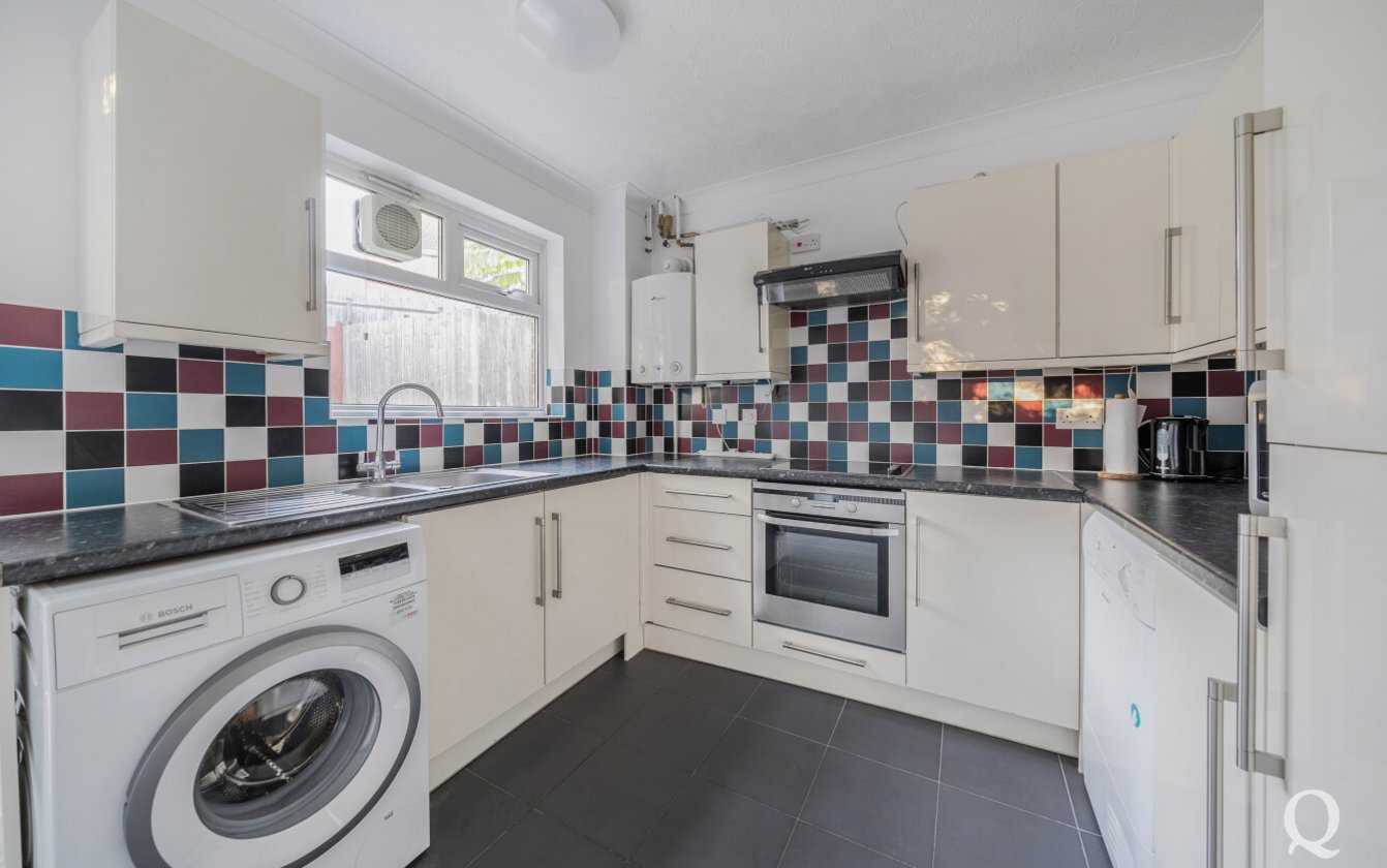 Fallowfield, Sittingbourne, Kent, ME10, 6330, image-5 - Quealy & Co