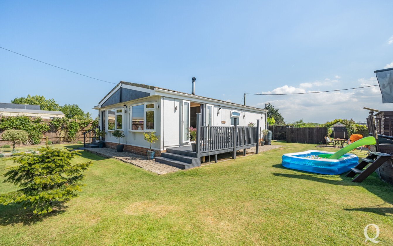 Mustards Road, Leysdown on Sea, Sheerness, Kent, ME12, 6355, image-30 - Quealy & Co