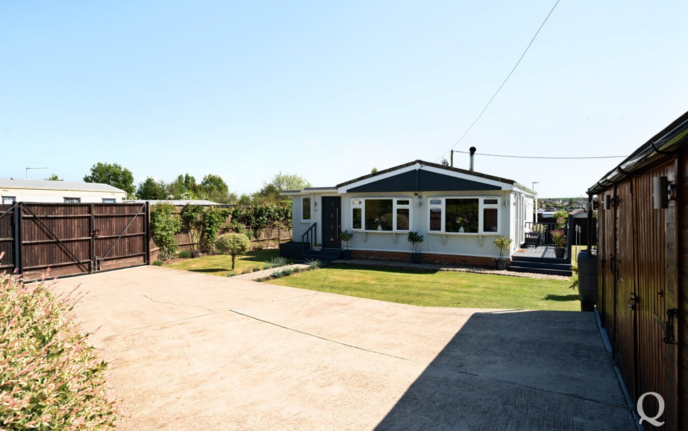 Mustards Road, Leysdown on Sea, Sheerness, Kent, ME12, 6355, image-25 - Quealy & Co