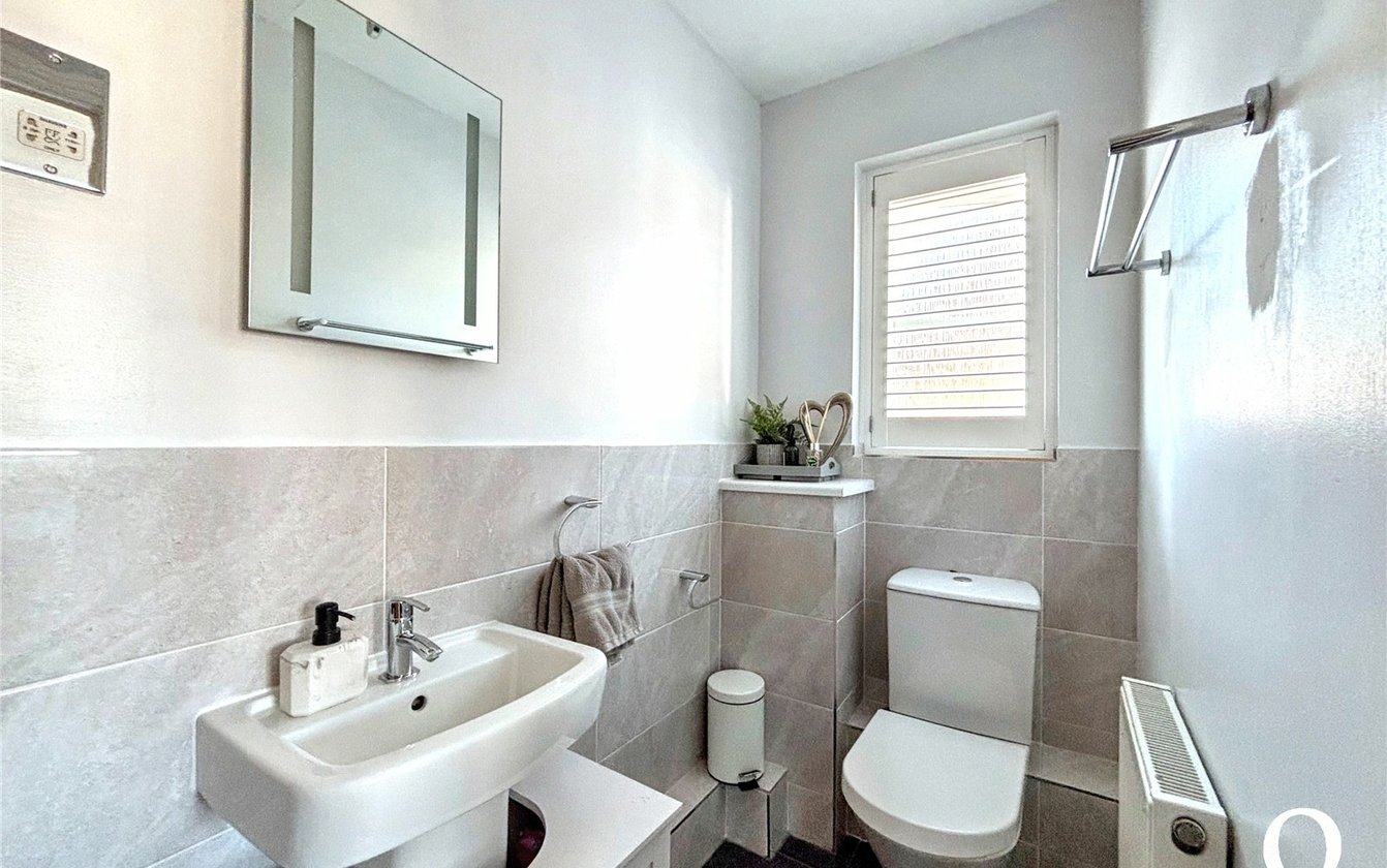 Chetney View, Iwade, Sittingbourne, Kent, ME9, 6379, image-15 - Quealy & Co