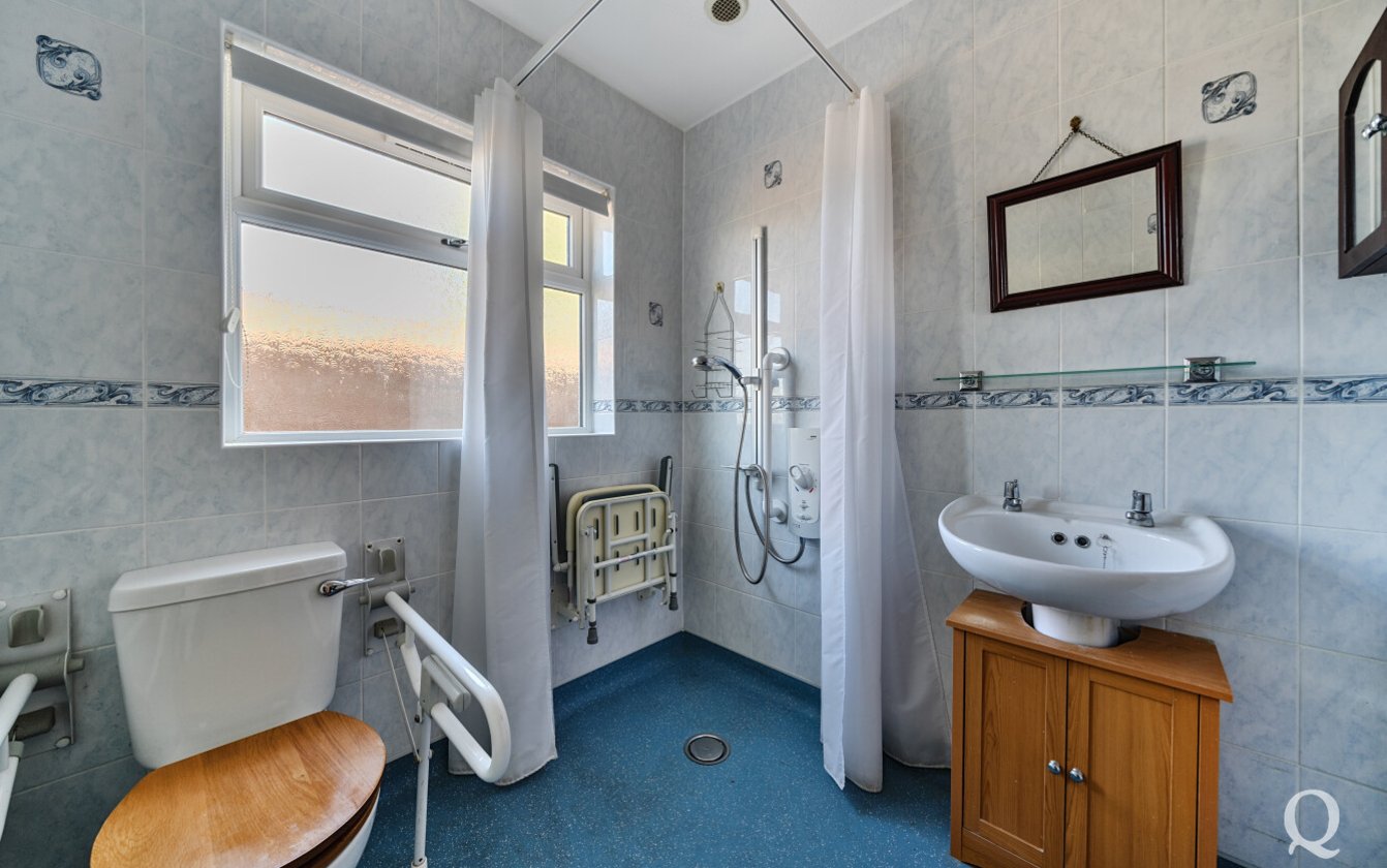 Shurland Avenue, Minster on Sea, Sheerness, Kent, ME12, 6401, image-7 - Quealy & Co