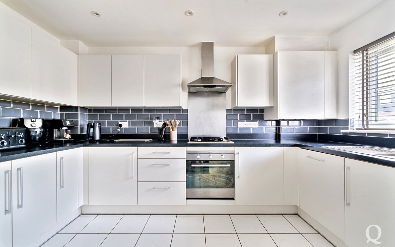 Eveas Drive, Sittingbourne, Kent, ME10, 6404, image-2 - Quealy & Co