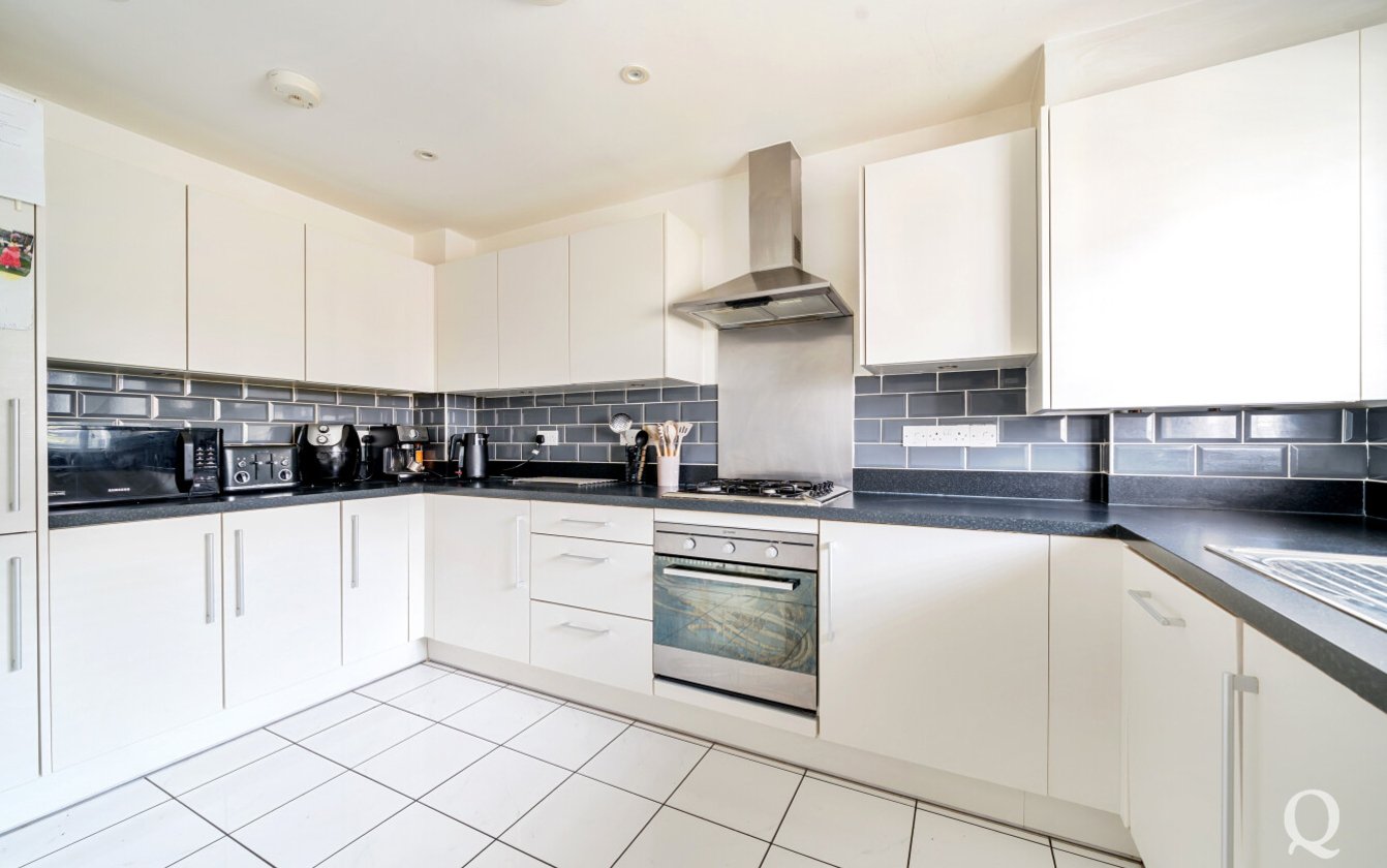 Eveas Drive, Sittingbourne, Kent, ME10, 6404, image-13 - Quealy & Co