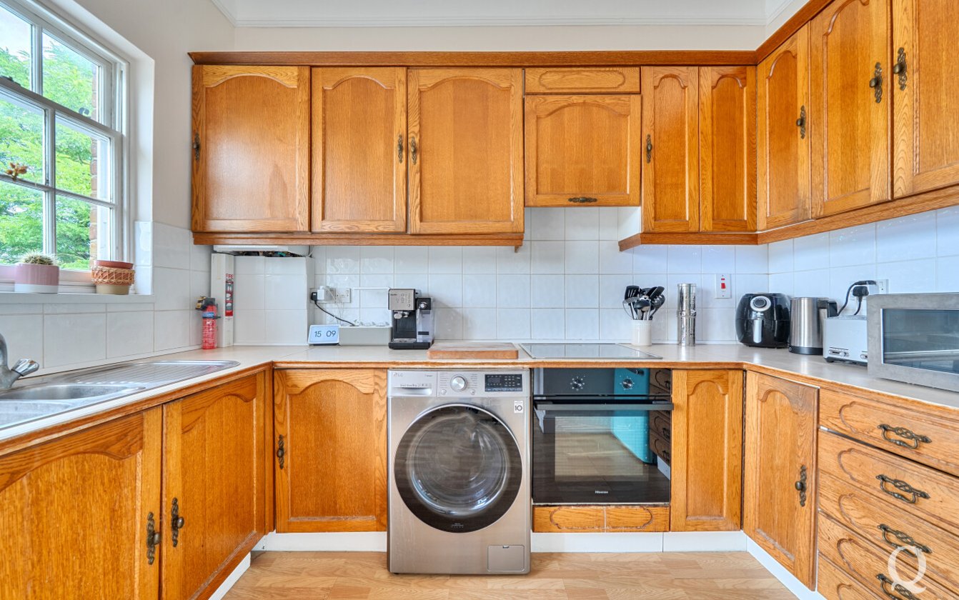 Whitehall Court, Bell Road, Sittingbourne, Kent, ME10, 6428, image-2 - Quealy & Co