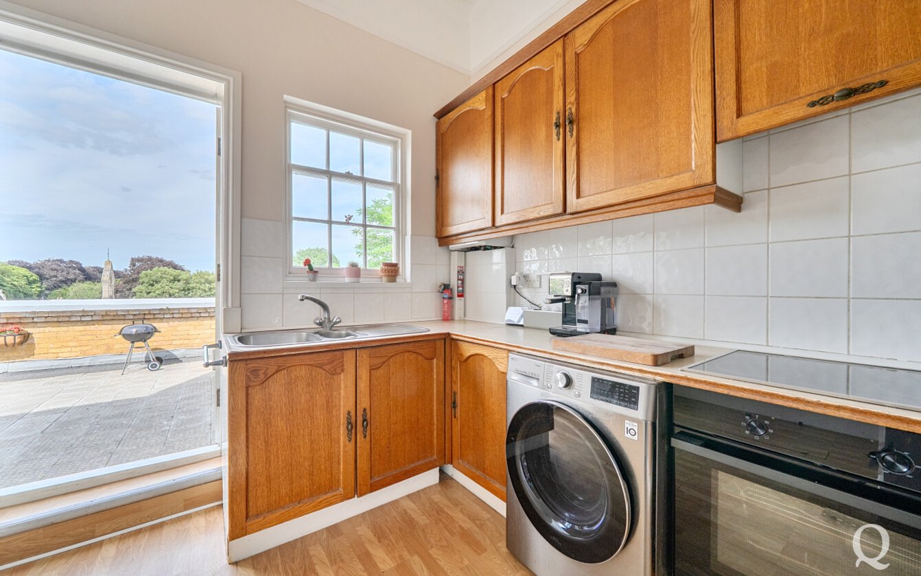 Whitehall Court, Bell Road, Sittingbourne, Kent, ME10, 6428, image-10 - Quealy & Co