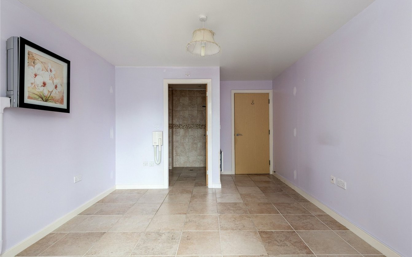 Queensgate, Maidstone, Kent, ME16, 6453, image-7 - Quealy & Co