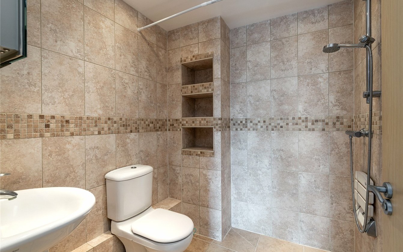 Queensgate, Maidstone, Kent, ME16, 6453, image-10 - Quealy & Co