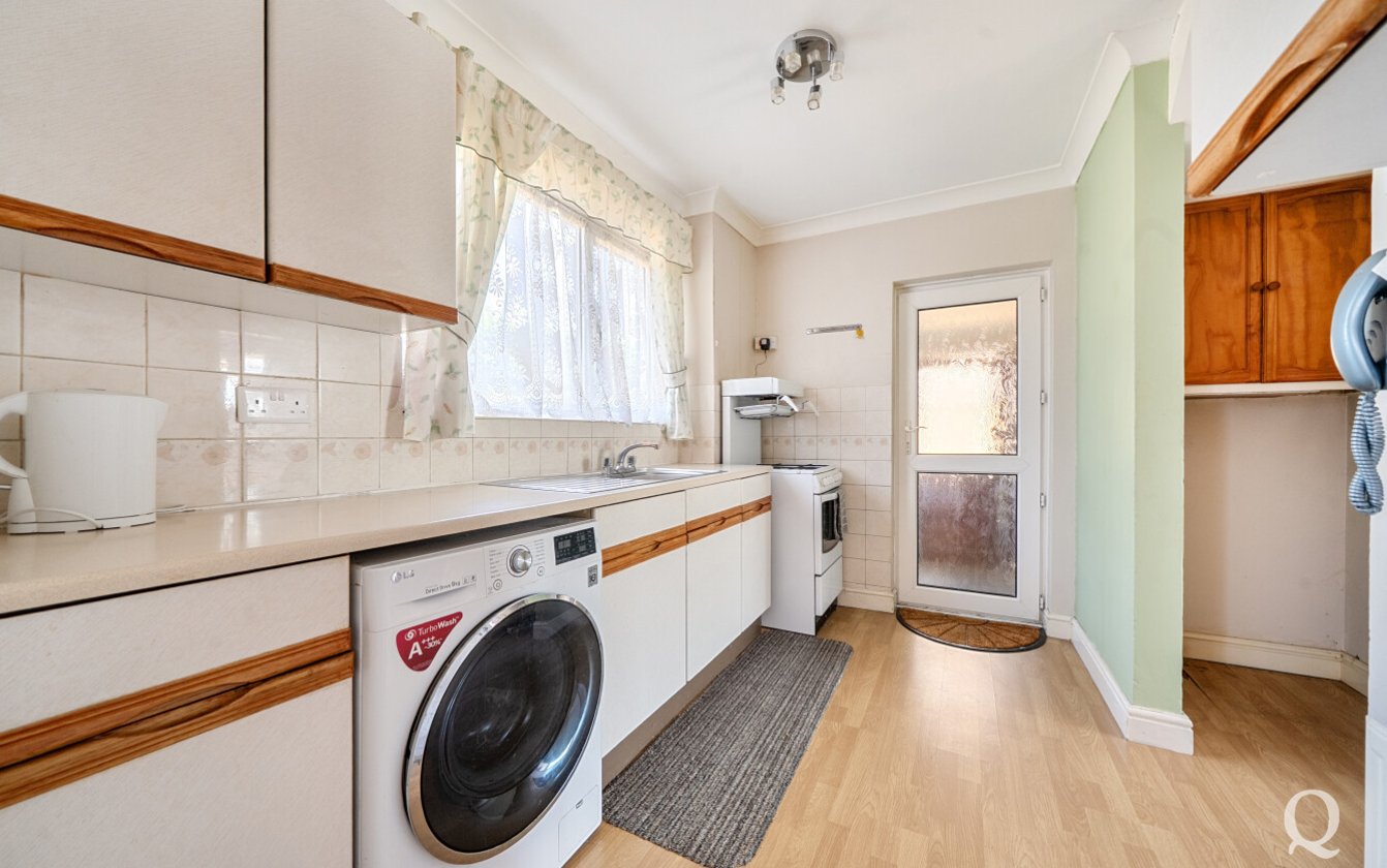 Swanstree Avenue, Sittingbourne, Kent, ME10, 6474, image-2 - Quealy & Co