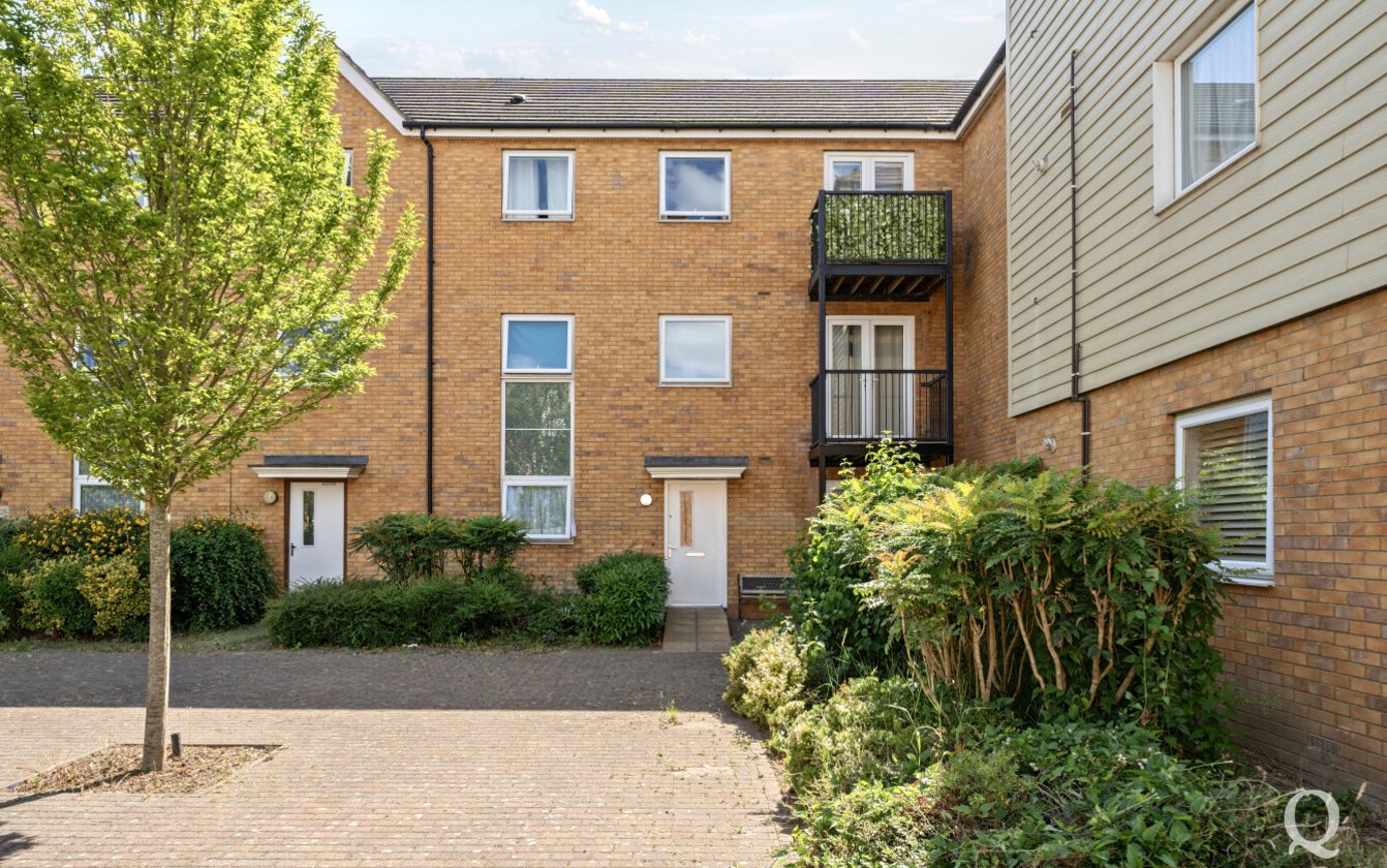 Spinel Close, Sittingbourne, Kent, ME10, 6505, image-1 - Quealy & Co