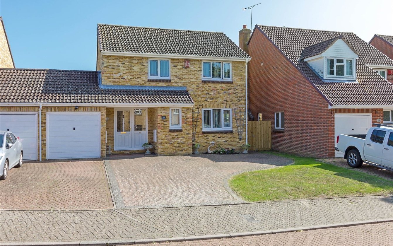 Fallowfield, Sittingbourne, Kent, ME10, 655, image-1 - Quealy & Co